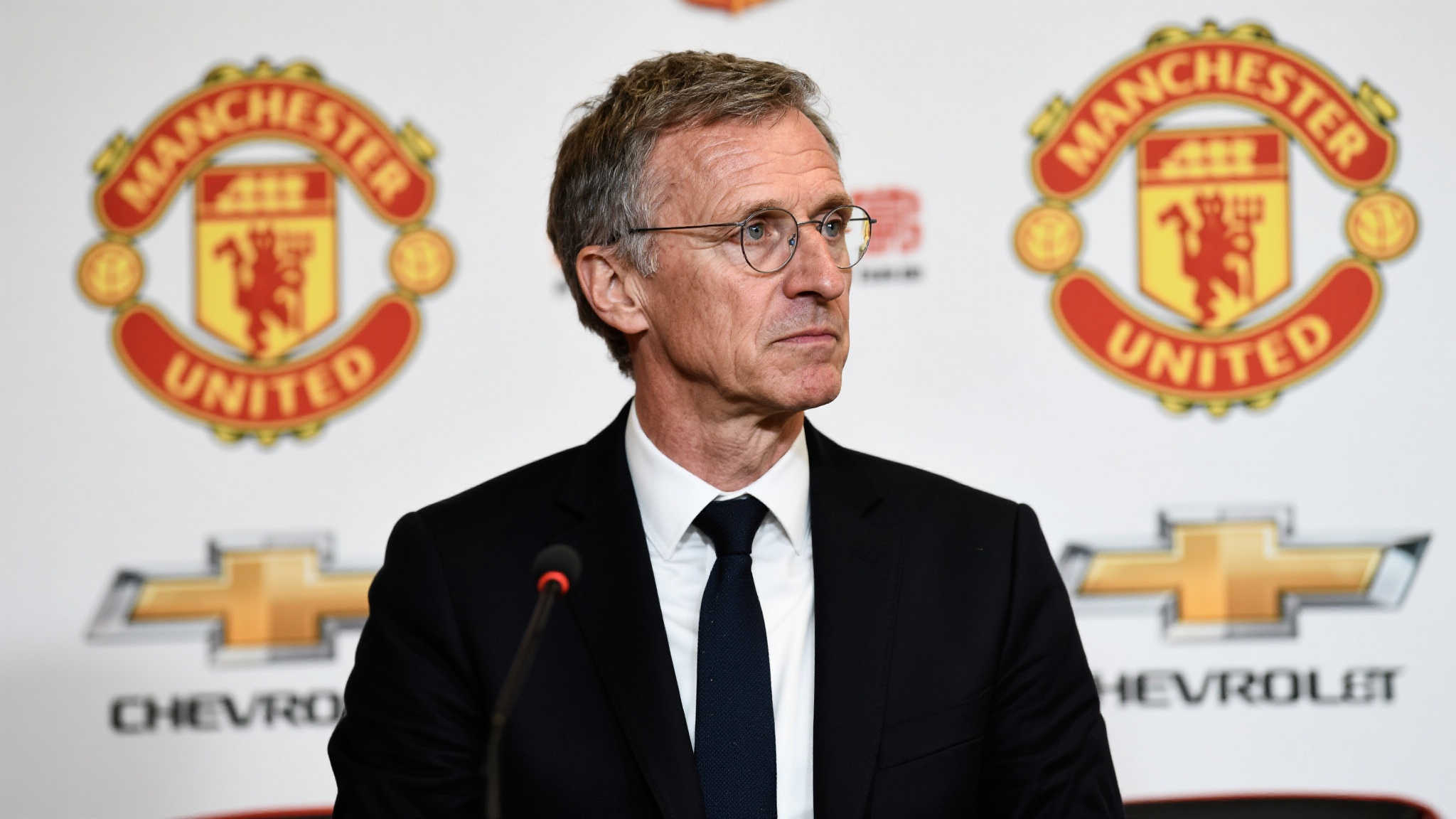 朗尼克质疑曼联决策逻辑,亚马尔展现非凡天赋如外星来客 作为经历丰富且智慧超群的足球管理者,拉尔夫·朗尼克